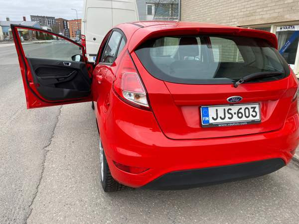 Ford Fiesta Турткуль - изображение 5