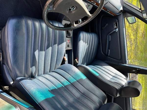 Mercedes-Benz 300 Lovisa - valokuva 6