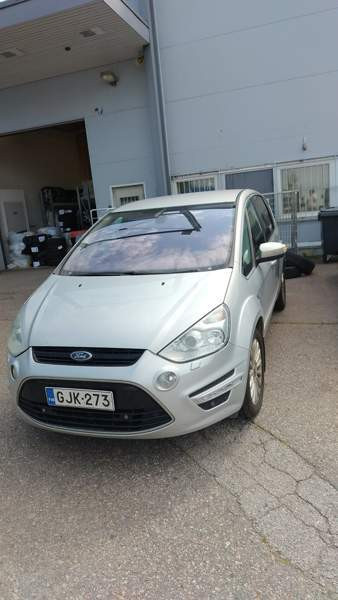 Ford S-MAX Espoo - valokuva 1