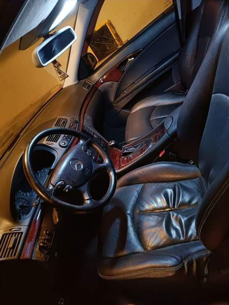 Mercedes-Benz E Oulu - valokuva 6