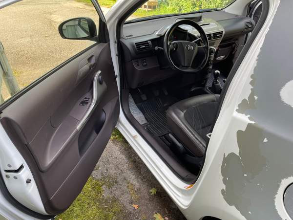 Toyota Iq Мянтсяля - изображение 5