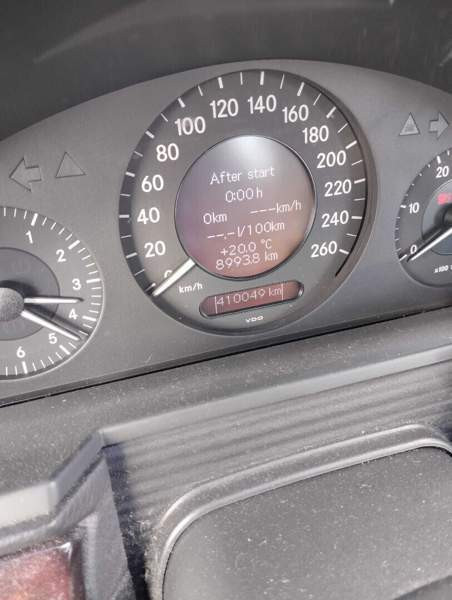 Mercedes-Benz E Jaemsae - valokuva 5