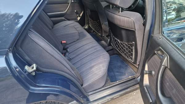 Mercedes-Benz E Mikkeli - valokuva 5