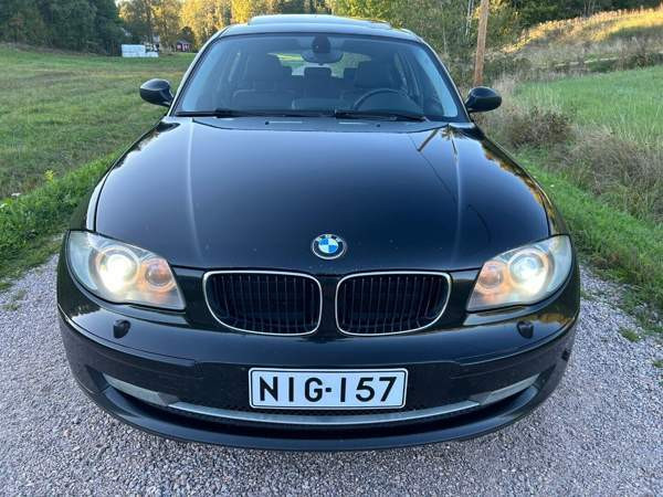 BMW 118 Siuntio - valokuva 1