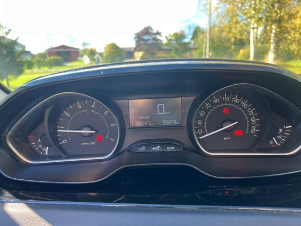 Peugeot 208 Kannus - изображение 8