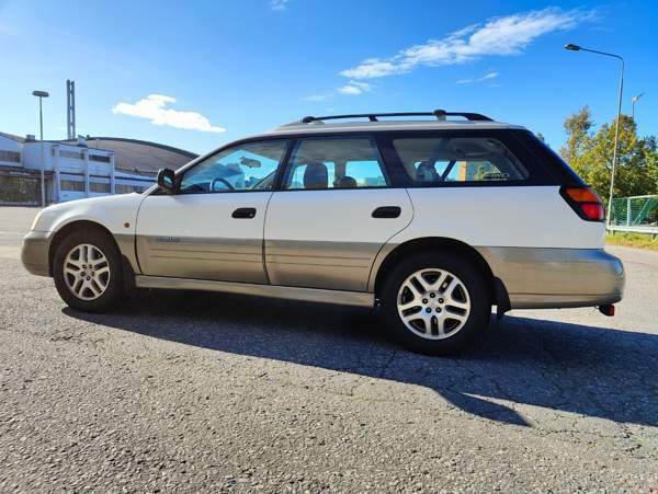 Subaru Legacy Tampere - valokuva 3