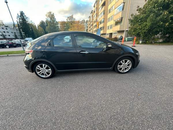 Honda Civic Vantaa - valokuva 4