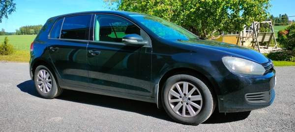 Volkswagen Golf Lieto - valokuva 2