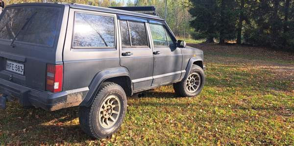 Jeep Cherokee Tohmajärvi - valokuva 3