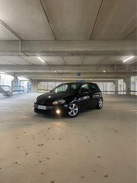 Volkswagen Golf Turtkul - valokuva 1