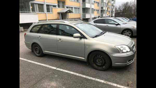Toyota Avensis Helsinki - valokuva 4