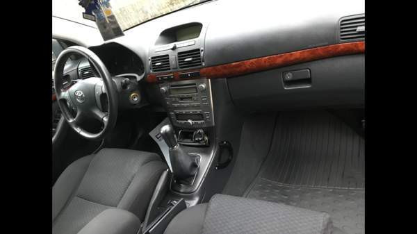 Toyota Avensis Helsinki - valokuva 6