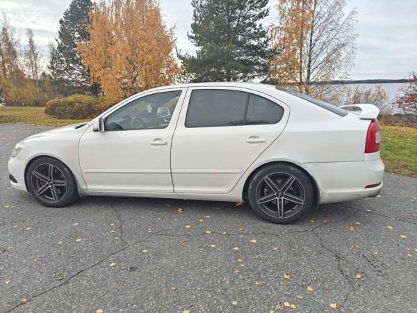 Skoda Octavia Joensuu - valokuva 3