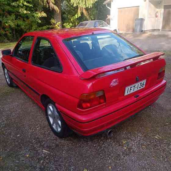 Ford Escort Луга