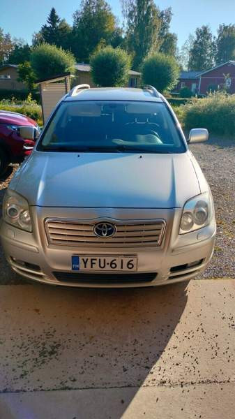 Toyota Avensis Kokkola - valokuva 5