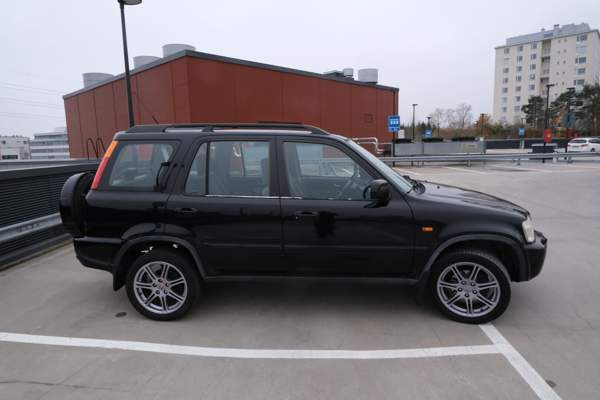 Honda CR-V Helsinki - valokuva 6