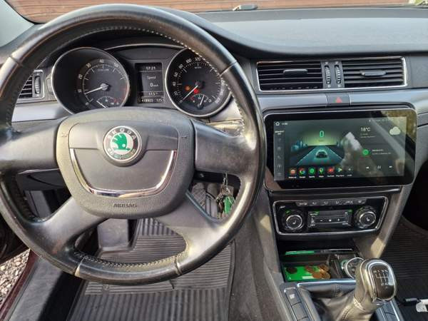 Skoda Superb Tornio - valokuva 7