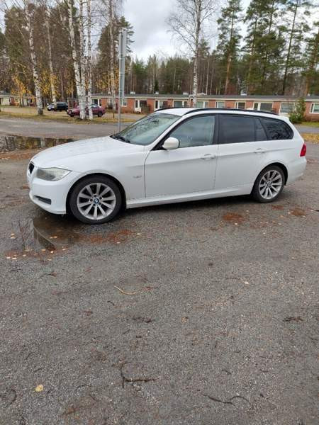 BMW 320 Outokumpu - valokuva 3