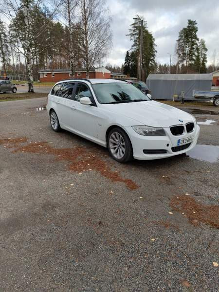 BMW 320 Outokumpu - valokuva 1