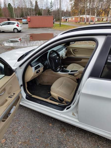 BMW 320 Outokumpu - valokuva 8