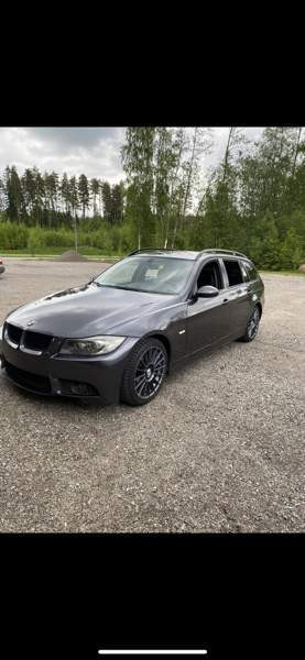 BMW 320 Glebychevo - valokuva 2