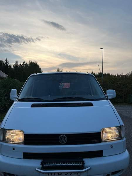 Volkswagen Transporter Joensuu - valokuva 2
