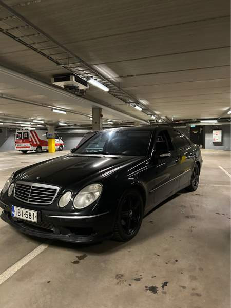 Mercedes-Benz E Oulu - valokuva 1
