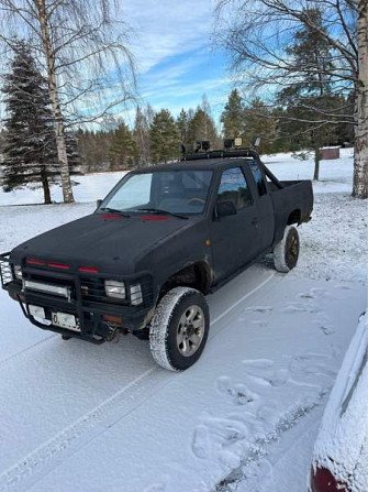 Nissan King Cab Kiuruvesi - valokuva 1