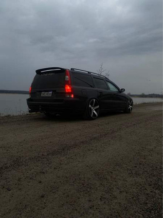 Volvo V70 Sarov - valokuva 3