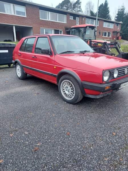 Volkswagen Golf Laitila - изображение 1