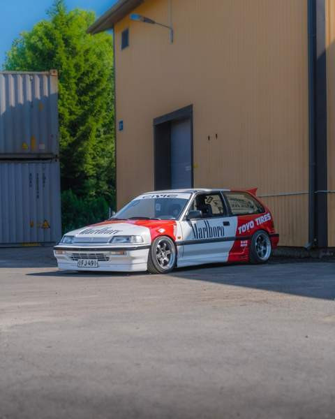 Honda Civic Turtkul - valokuva 2