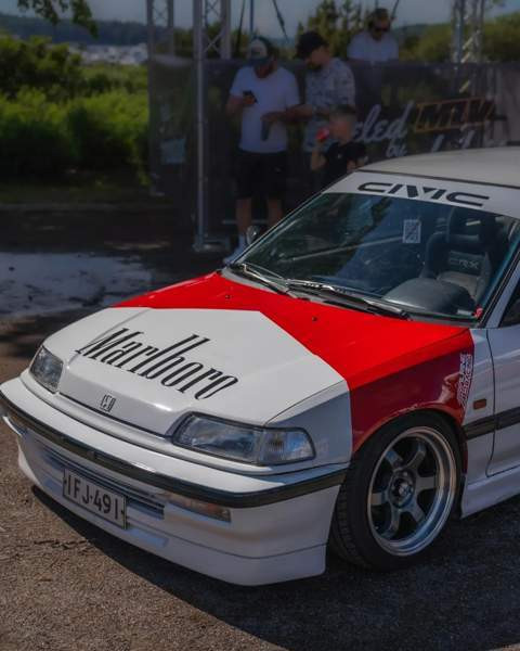 Honda Civic Turtkul - valokuva 5