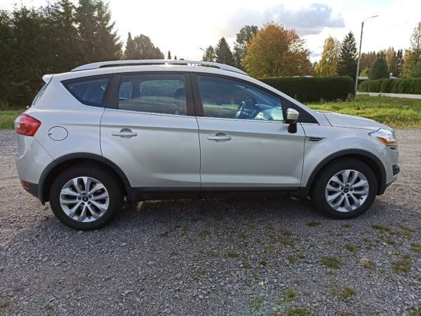 Ford Kuga Pyhäjoki - valokuva 8