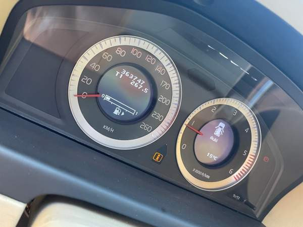 Volvo V70 Glebychevo - valokuva 7