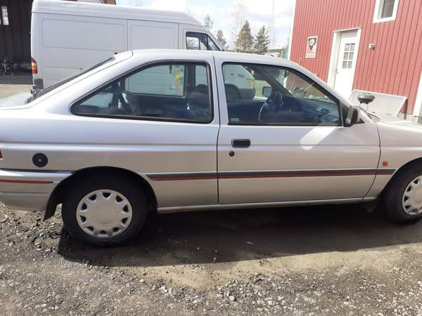 Ford Escort Harjavalta - valokuva 2