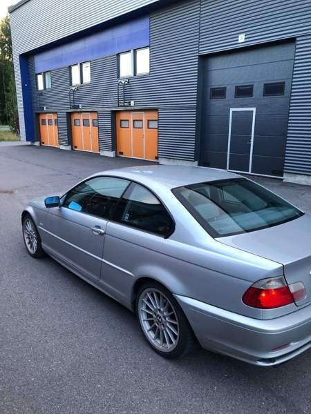 BMW 323 Helsinki - valokuva 4