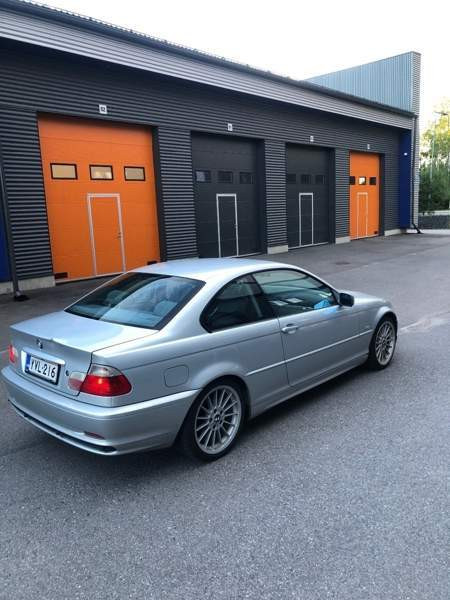 BMW 323 Helsinki - valokuva 3