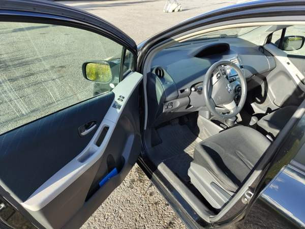 Toyota Yaris Oulu - valokuva 3