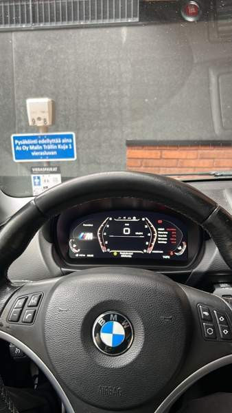 BMW 118 Turtkul - valokuva 4