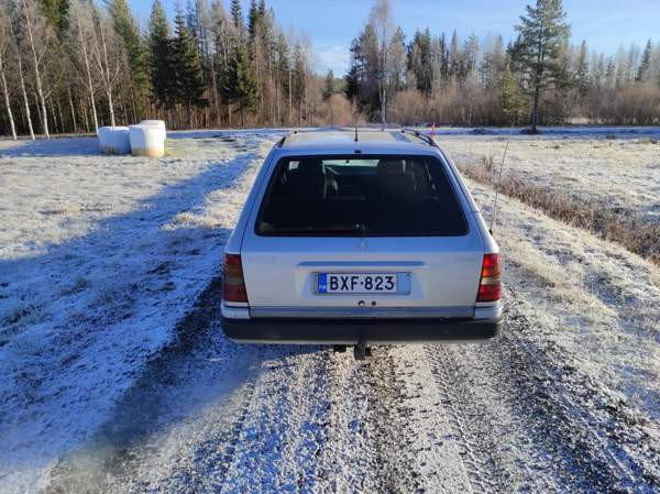 Mercedes-Benz E Taivalkoski - valokuva 2