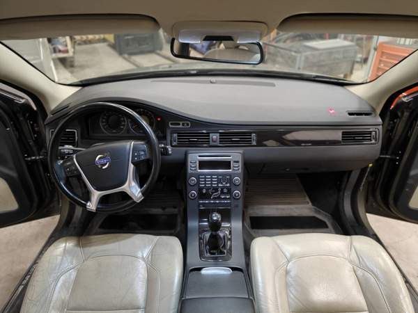 Volvo V70 Ugleural'skiy - photo 8