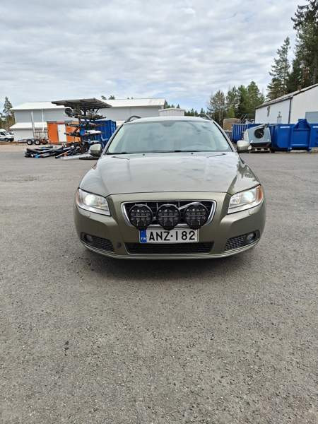 Volvo V70 Ugleural'skiy - photo 6