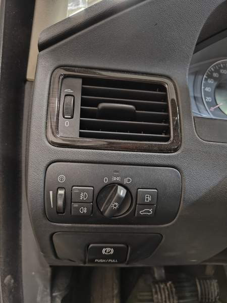 Volvo V70 Ugleural'skiy - photo 7