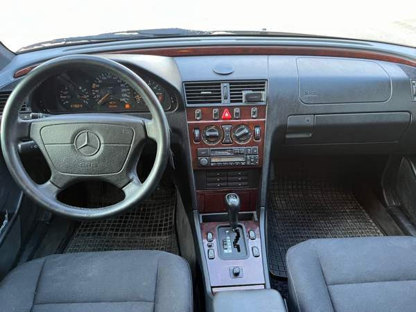 Mercedes-Benz C Rovaniemi - valokuva 7