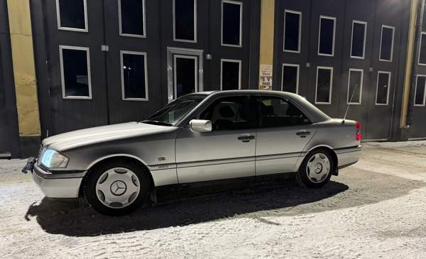 Mercedes-Benz C Rovaniemi - valokuva 5