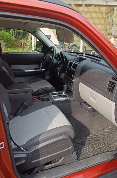 Dodge Nitro Ylivieska - valokuva 4