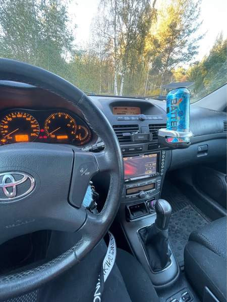 Toyota Avensis Alavus - valokuva 4