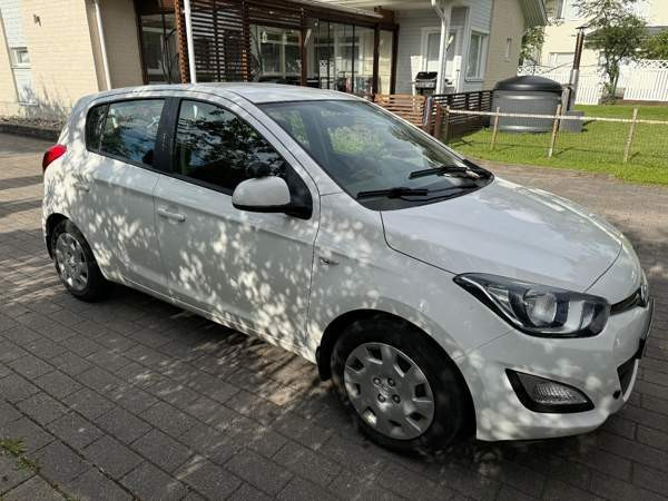 Hyundai i20 Lieto - valokuva 3