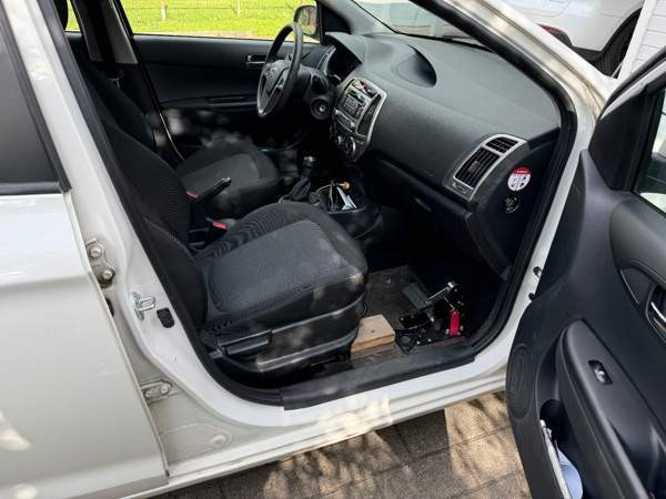 Hyundai i20 Lieto - valokuva 8