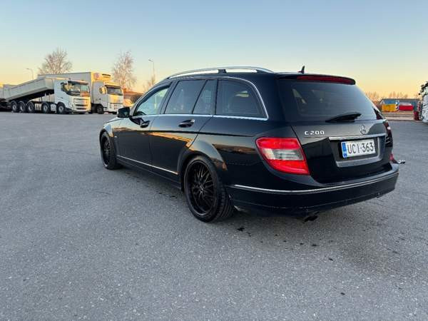 Mercedes-Benz C Сейняйоки - изображение 5